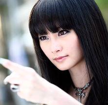 李依瑾照片,光影中的优雅与魅力