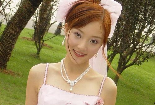 李小璐现实生活照,真实生活与镜头下的反差