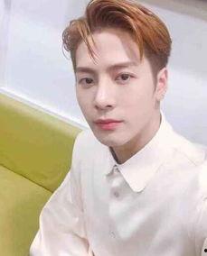 王嘉尔搞笑视频,笑料百出，欢乐无限